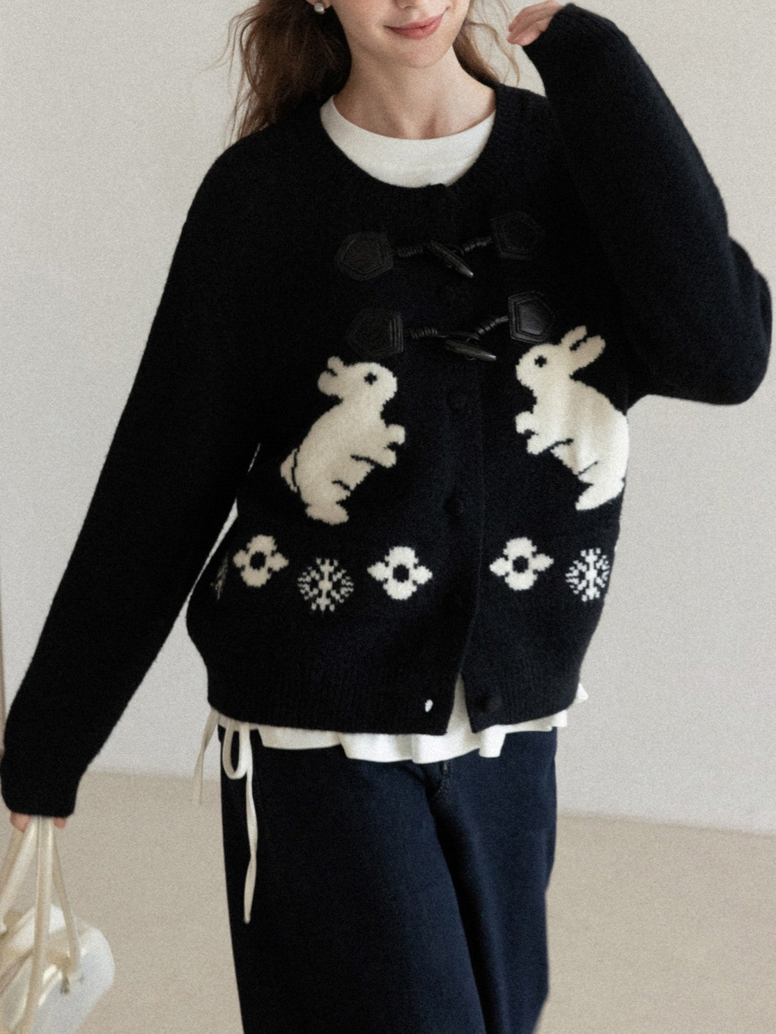 Rabbit embroidered toggle button knit cardigan TK0345
